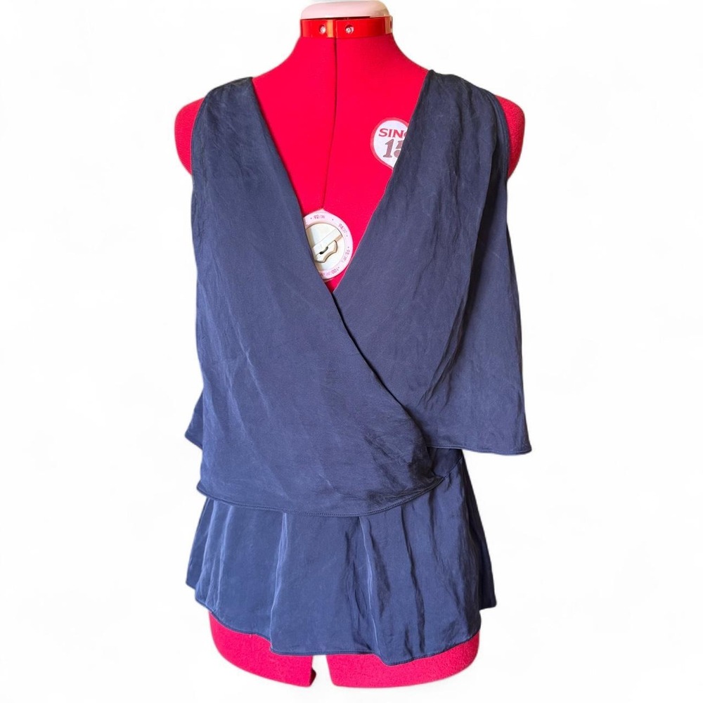 Theory Alizay Navy Blue 100% Silk Sleeveless Top Size Large Layered V Neck